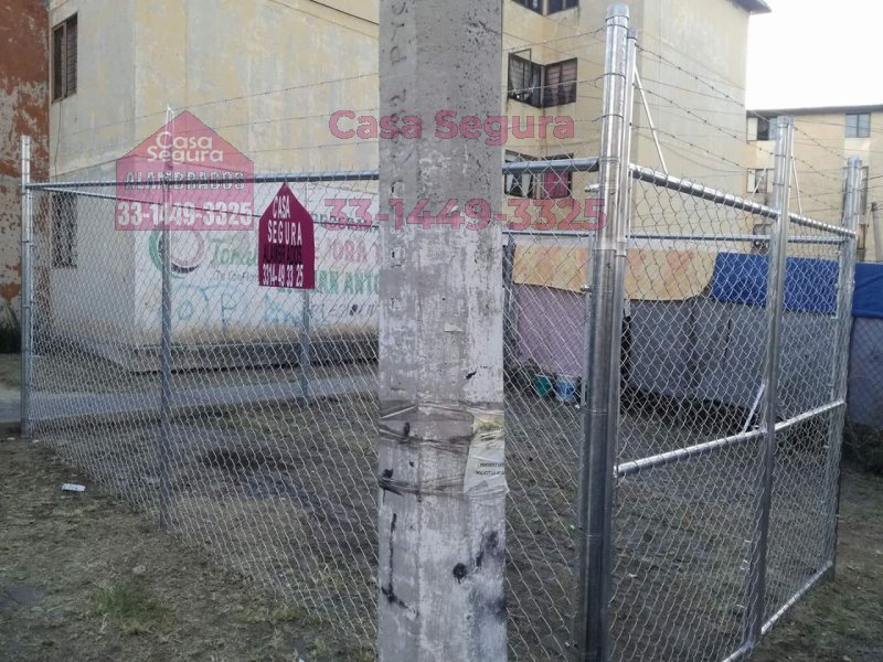 Instalación de Alambrado de Púas  