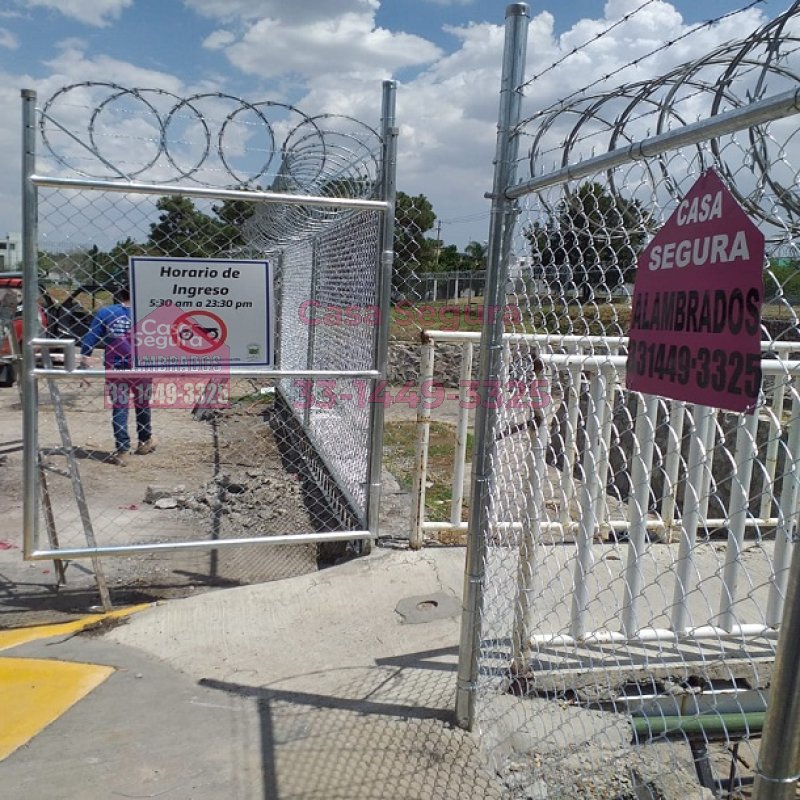 Instalación de Alambrados con Espiral de Navajas en Lomas de Zapopan