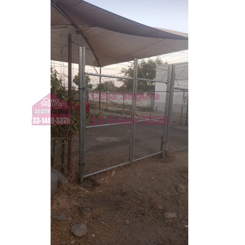 Portón de Malla Ciclónica con Púas en Jocotepec el Chante